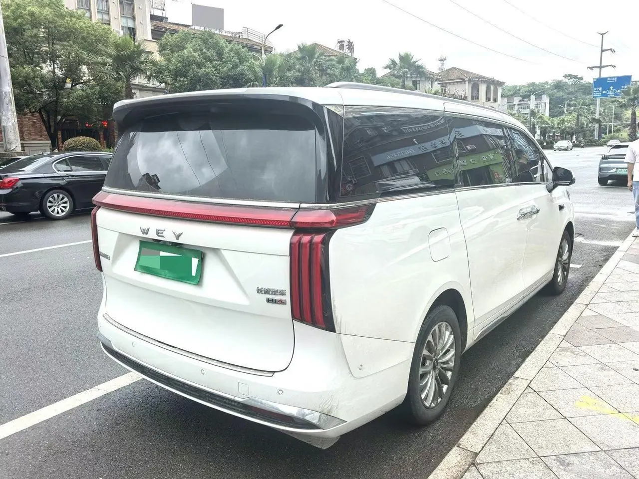 WEY 2025 VV7 Hi4 1.5T Four-Wheel-Drive Automatic Model 5