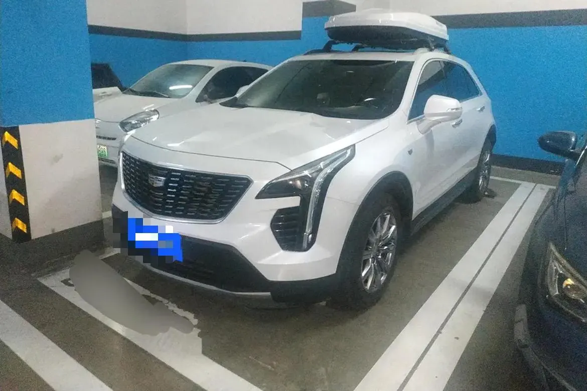 Cadillac 2021 XT4 2.0T 28T Two-Drive Leading Automatic Gear - View 1