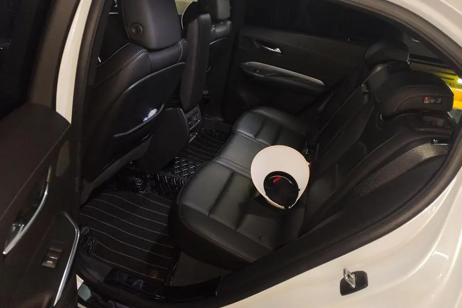 Cadillac 2021 XT4 2.0T 28T Two-Drive Leading Automatic Gear 7