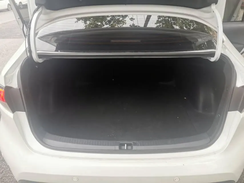 Toyota 2023 Lei Ling 1.2T Stepless 185T Deluxe Automatic Gear 11