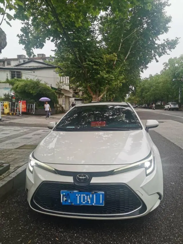 Toyota 2023 Lei Ling 1.2T Stepless 185T Deluxe Automatic Gear 2
