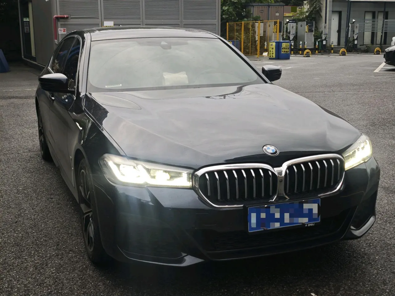 BMW 5 Series 2022 530Li 2.0T Exclusive M Sports Suit (Change 3) Automatic Gear 3