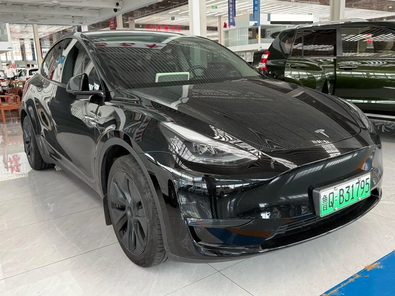 Tesla 2024 Model Y long endurance all-wheel drive version automatic transmission 2