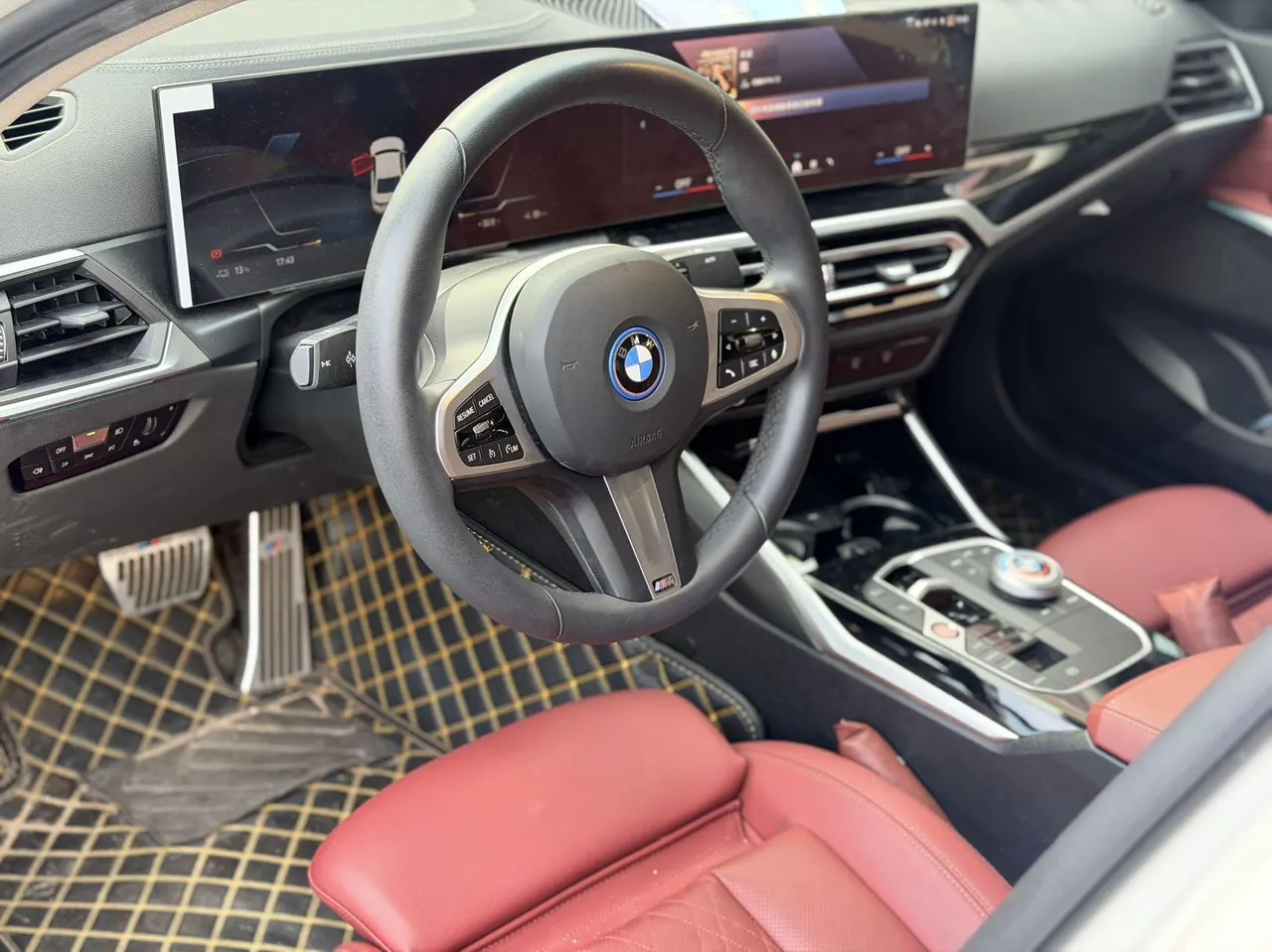 BMW 2024 i3 eDrive 35 L automatic gear 7