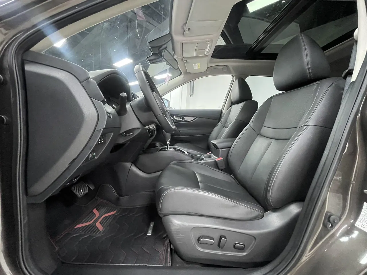 Nissan 2022 Qijun Glory 2.0 Stepless Two-Drive Smart Joint Premium Edition Automatic Gear 12