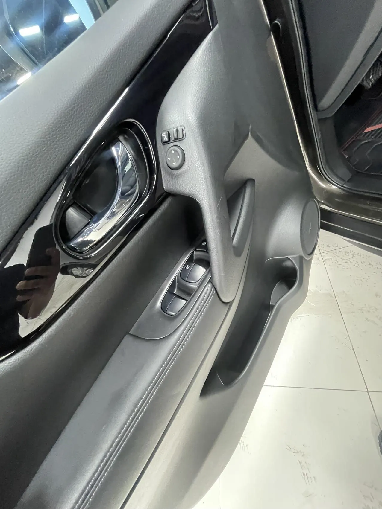 Nissan 2022 Qijun Glory 2.0 Stepless Two-Drive Smart Joint Premium Edition Automatic Gear 18