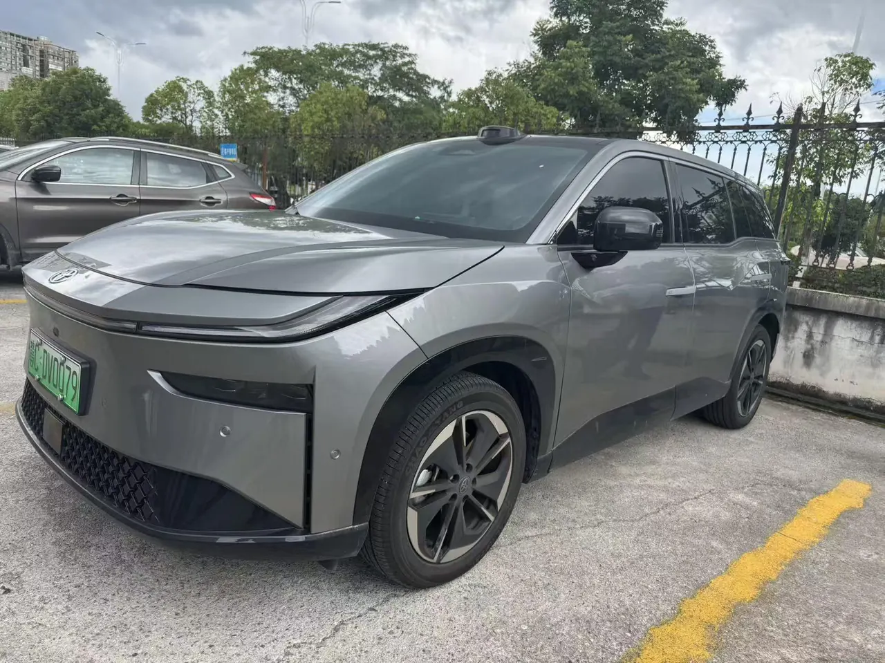 Toyota 2025 Platinum Intelligence 3X 520 Pro Advanced Intelligence Driving Edition Automatic Gear - View 1