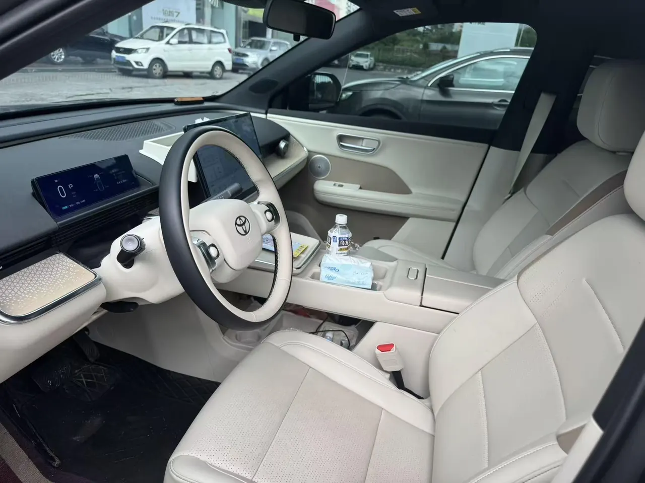 Toyota 2025 Platinum Intelligence 3X 520 Pro Advanced Intelligence Driving Edition Automatic Gear 6