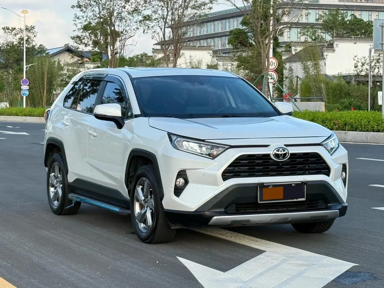 Toyota 2022 RAV4 Rongbo 2.0 Stepless Two-Drive Fashion Plus Edition Automatic Gear 3