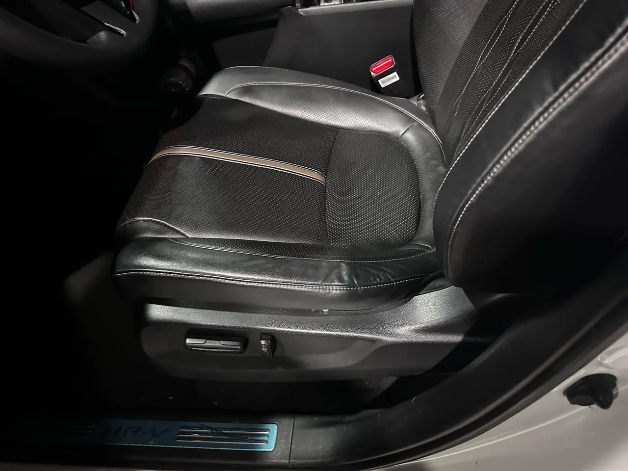Honda 2020 UR-V 1.5T Stepless 240TURBO Two-Drive Zhiyue Edition Automatic Gear 6