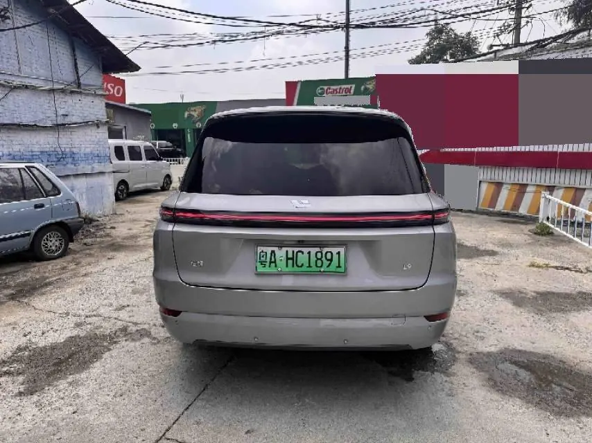 Li 2022 L9 1.5T Max Edition Automatic Gear 8