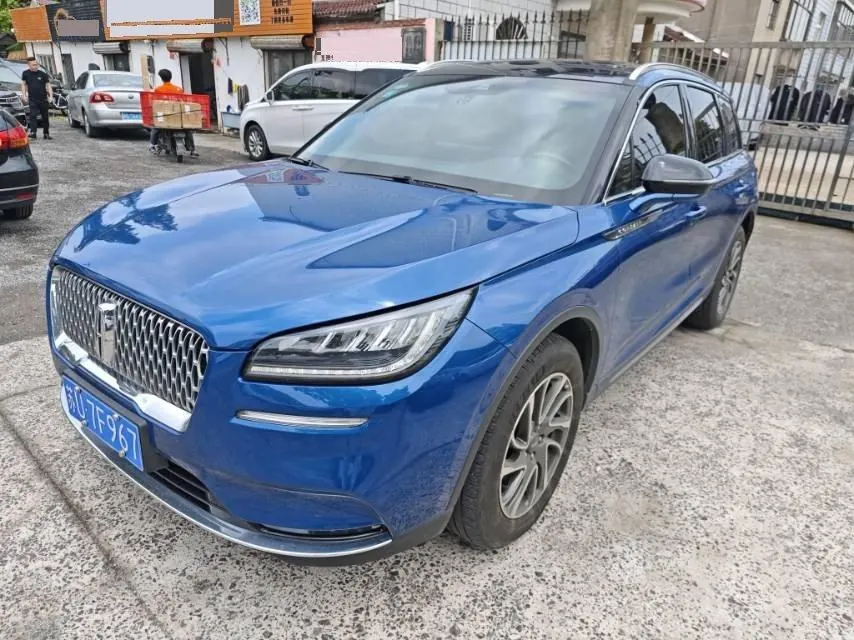 Open image lightbox: Lincoln 2020 adventurer 2.0T two-wheel drive elegant version of automatic gear