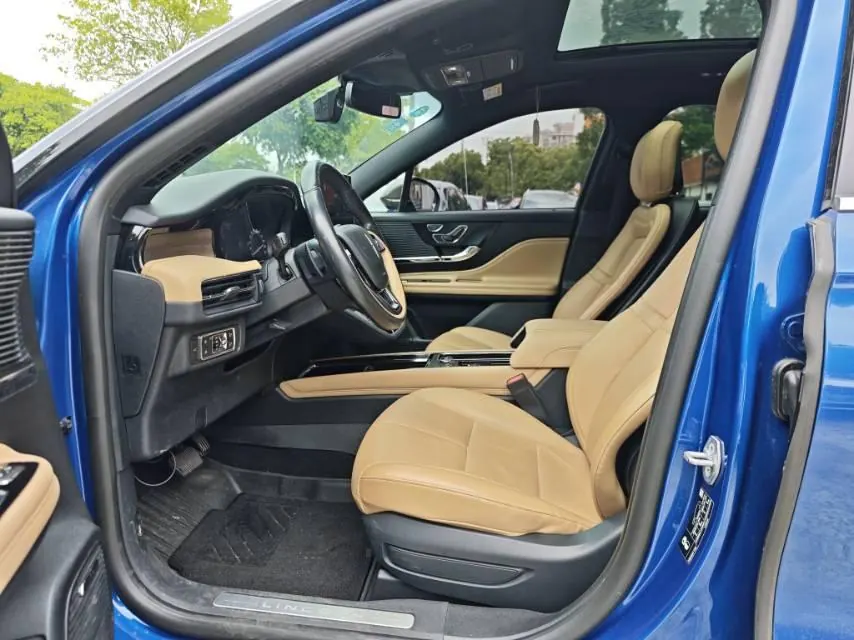 Lincoln 2020 adventurer 2.0T two-wheel drive elegant version of automatic gear 5