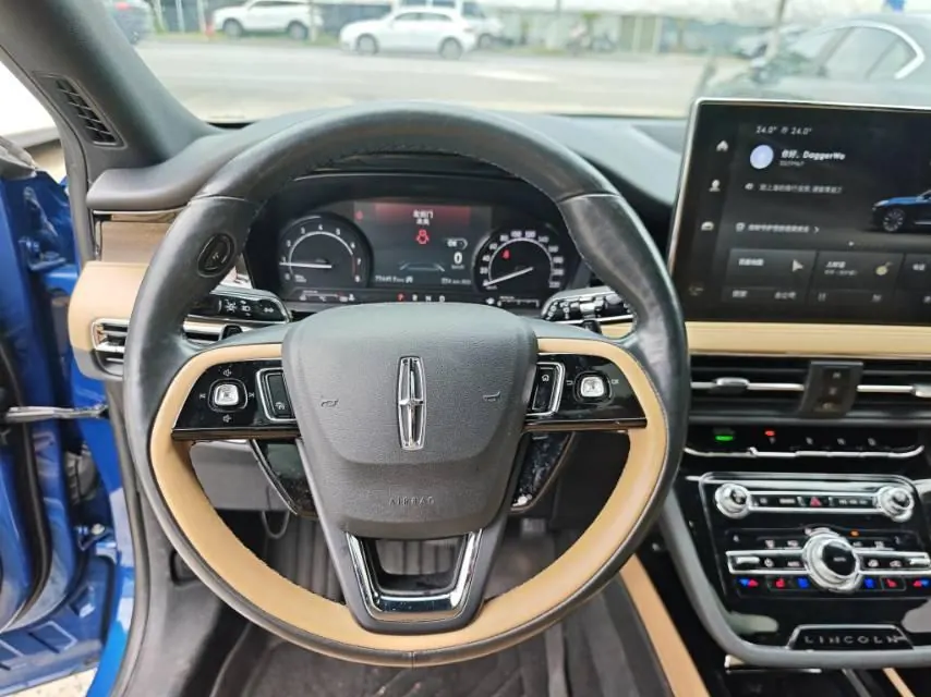 Lincoln 2020 adventurer 2.0T two-wheel drive elegant version of automatic gear 9