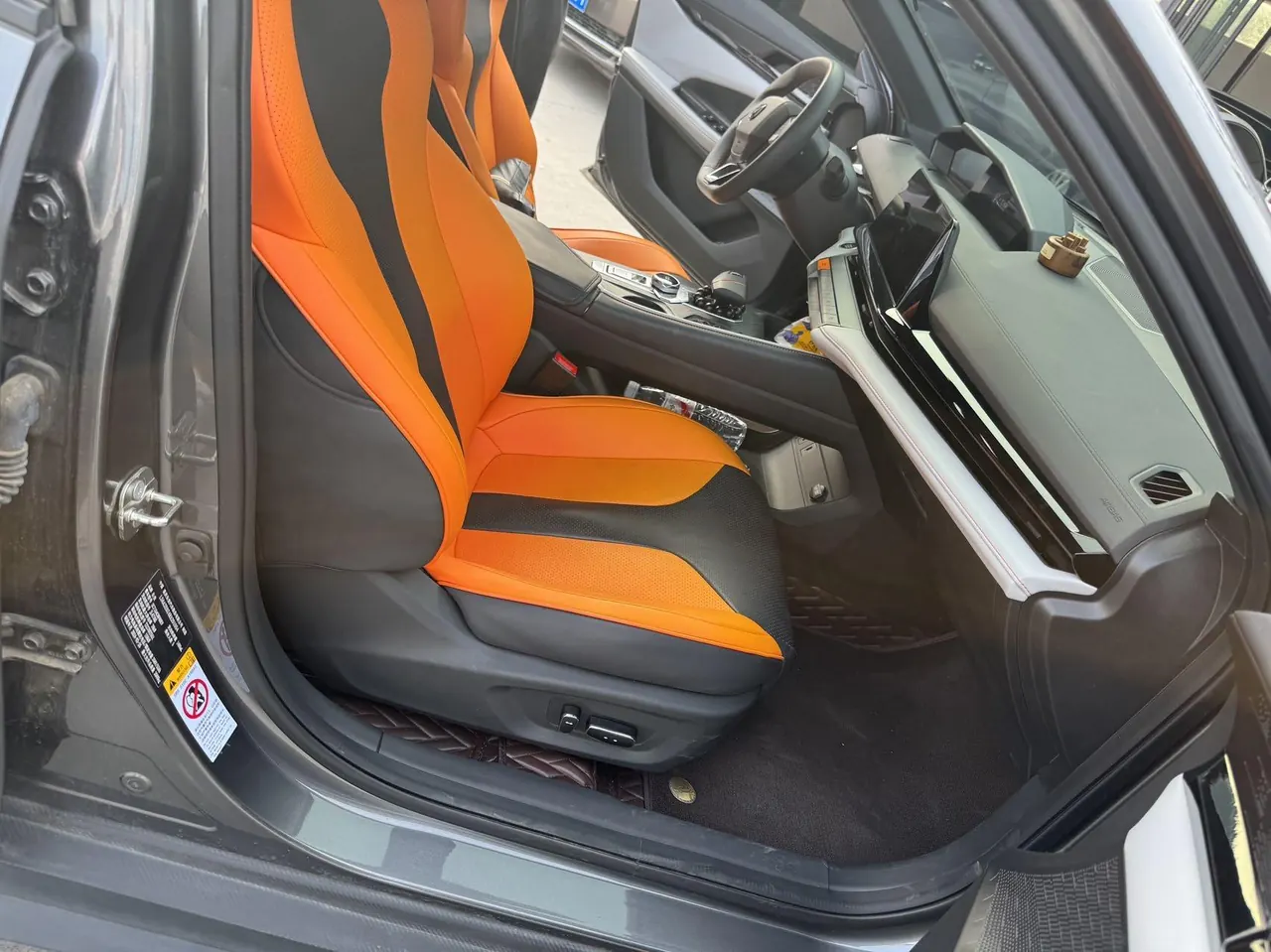 ChangAn 2024 UNI-V Smart Electric iDD 1.5 Stepless Blue Whale 136km Smart Auto 5