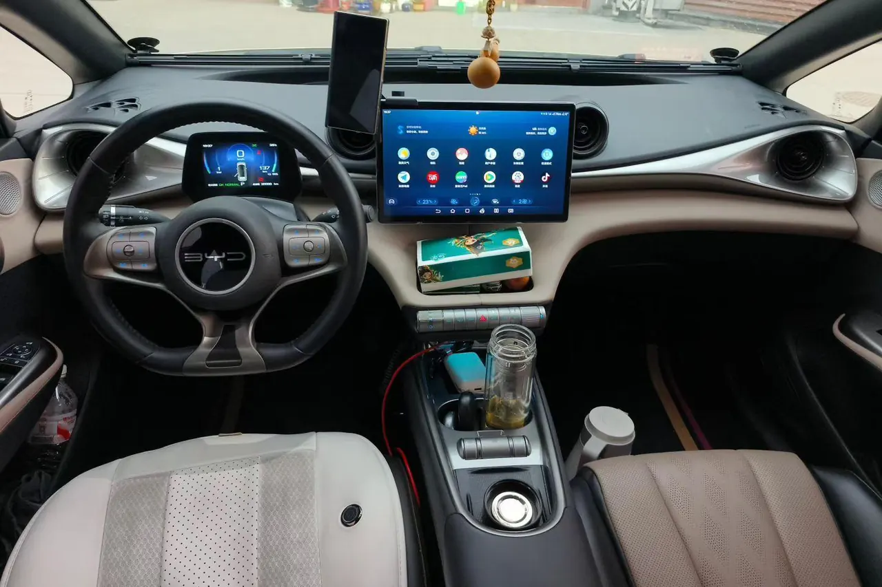 BYD 2023 Dolphin 420km Fashion Edition Automatic 4