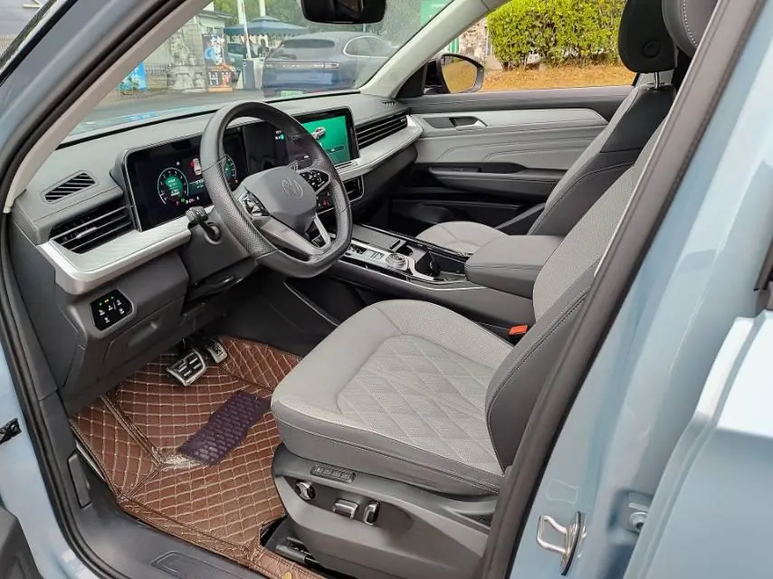 Volkswagen 2023 model tour R-Line 2.0TSI 380TSI four-wheel drive parade version automatic gear 4