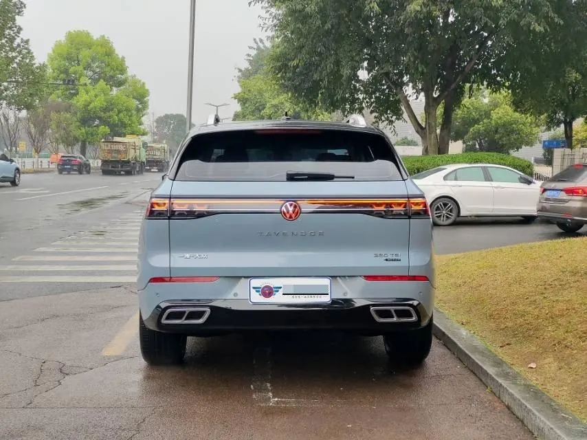Volkswagen 2023 model tour R-Line 2.0TSI 380TSI four-wheel drive parade version automatic gear 9