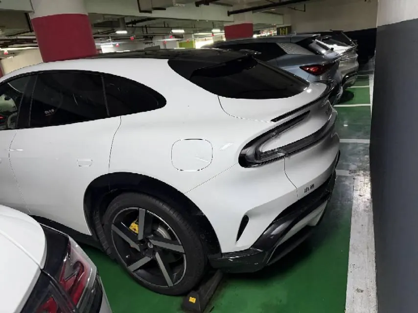 MI 2025 YU7 Long Endurance High Performance Four-wheel Drive Max Edition Automatic Gear - View 1