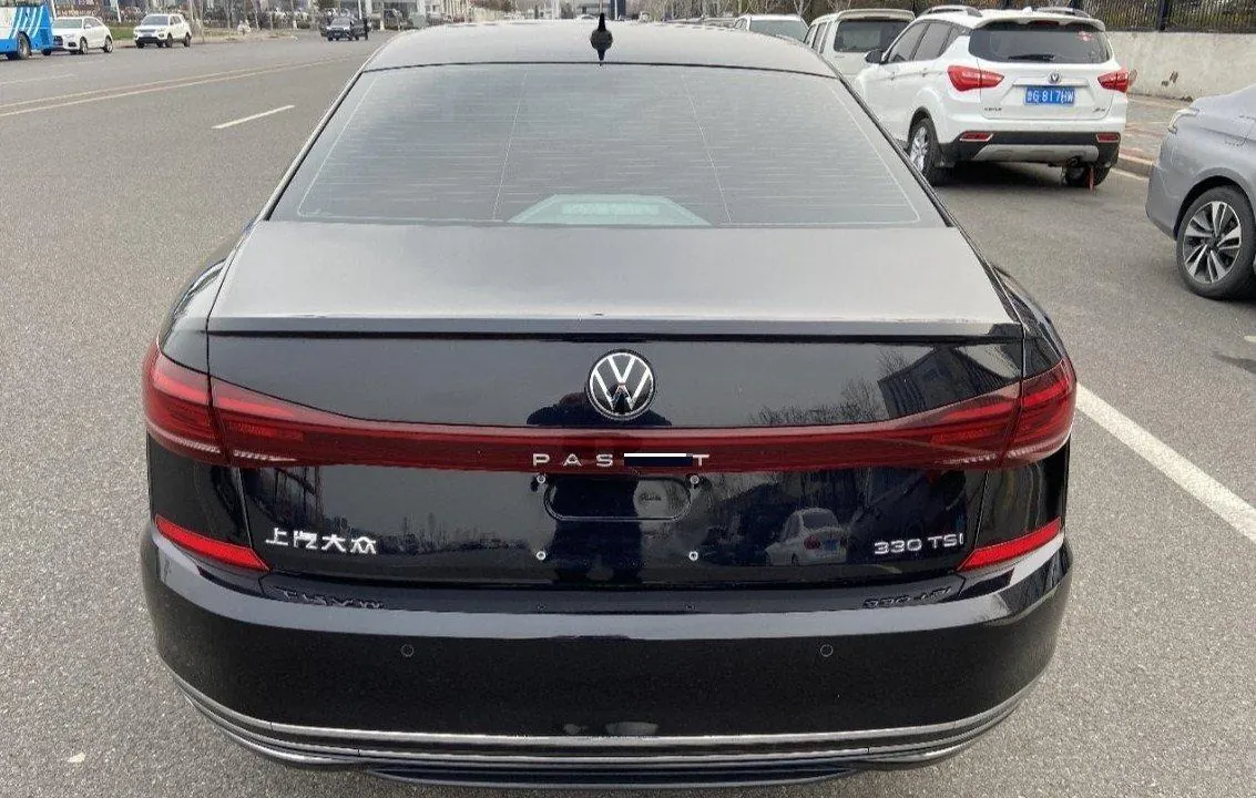 Volkswagen 2020 Passat 2.0TSI 330TSI Premium Edition Automatic Gear 3