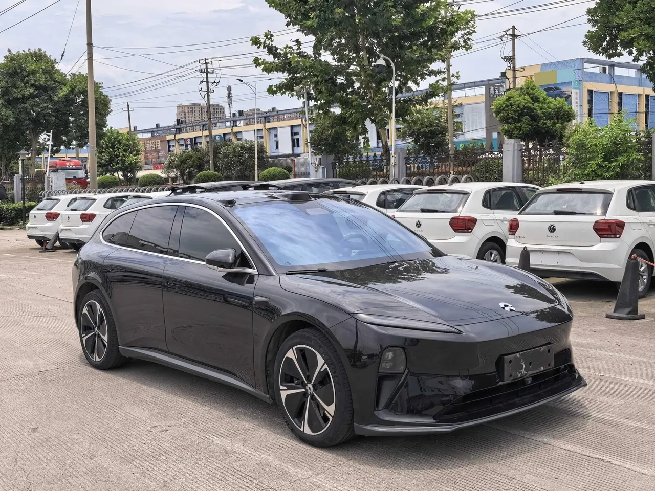 NIO 2023 ET5 75kWh Touring automatic gear 3