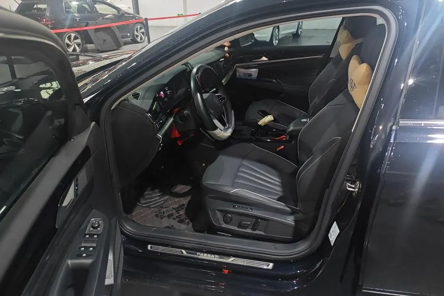 Volkswagen 2024 Passat 2.0TSI 380TSI Star Elite Edition Automatic 3