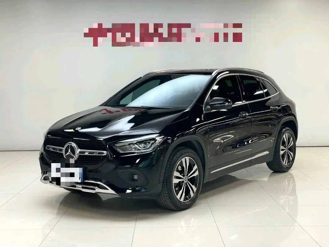 Open image lightbox: Mercedes Benz 2020 GLA 200 1.3T automatic gear