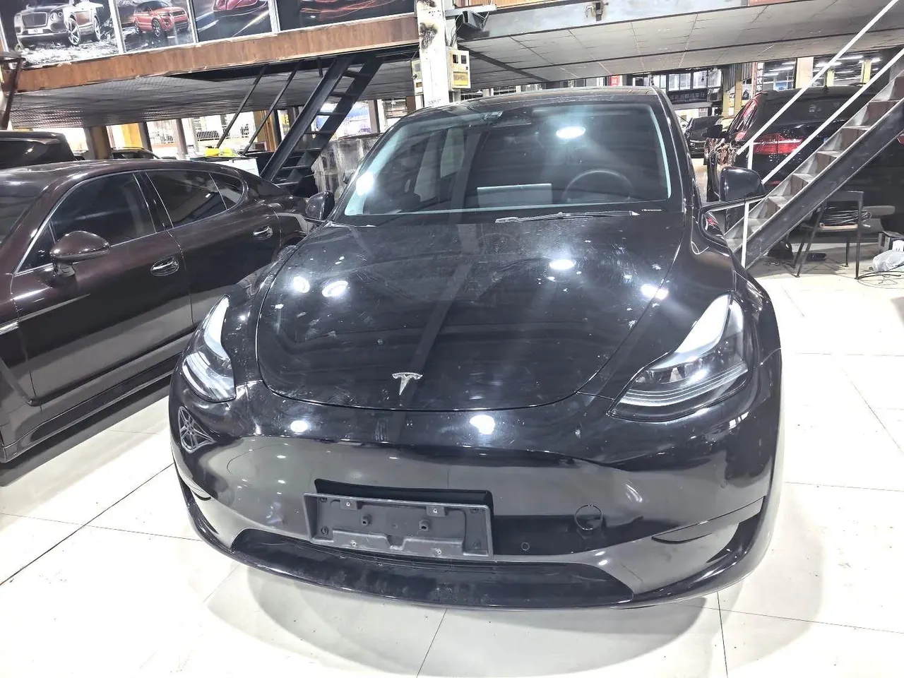 Tesla 2022 Model Y rear-wheel drive version (facelift) automatic gear 2