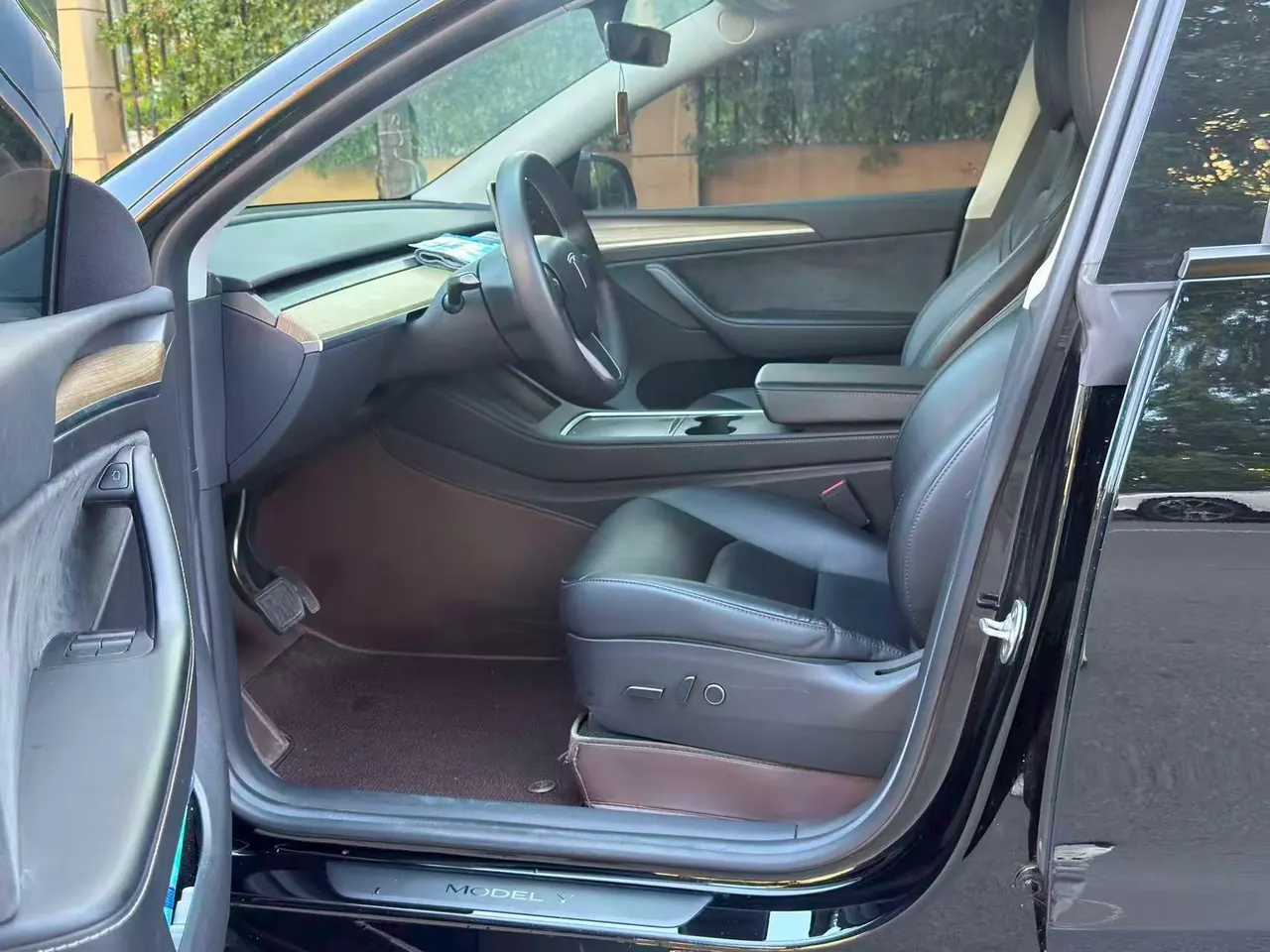 Tesla 2022 Model Y rear-wheel drive version (facelift) automatic gear 6