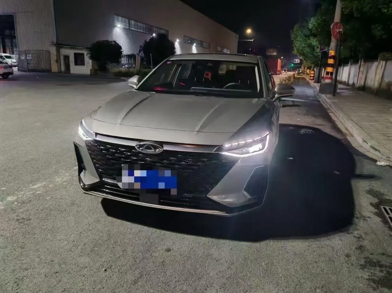 Open image lightbox: Chery 2022 Erez 8 1.6T Elegant Automatic Gear