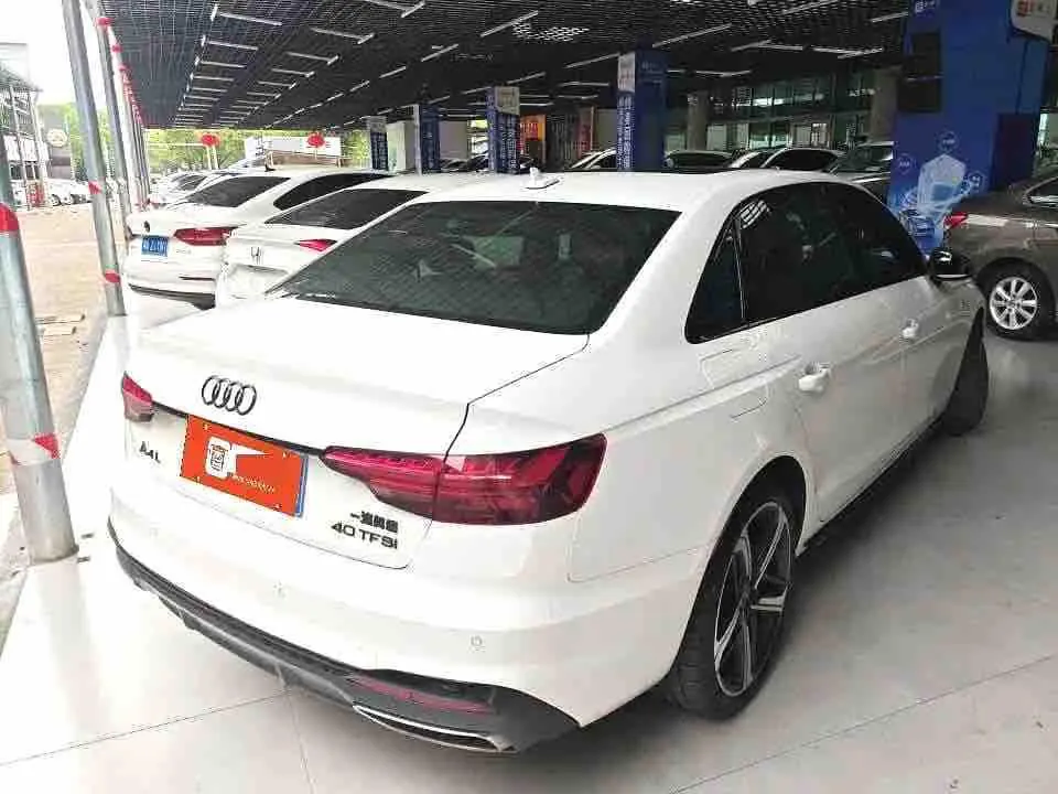 Audi 2023 A4L 2.0TFSI 40TFSI Deluxe Dynamic Automatic 2