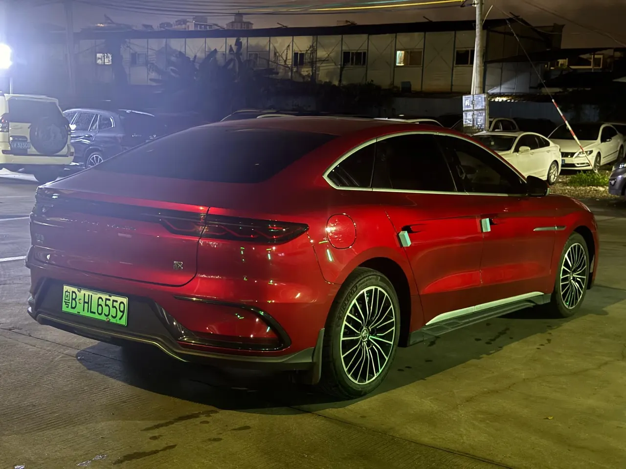 BYD 2022 Han DM-i 1.5T stepless 121KM noble automatic gear 6