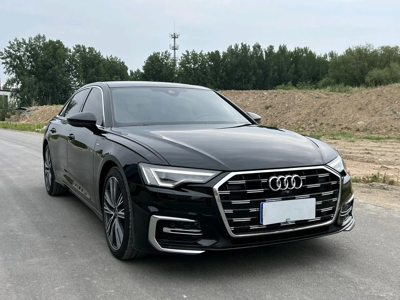 Audi 2023 A6L 2.0TFSI 45TFSI Selected Dynamic Automatic 2