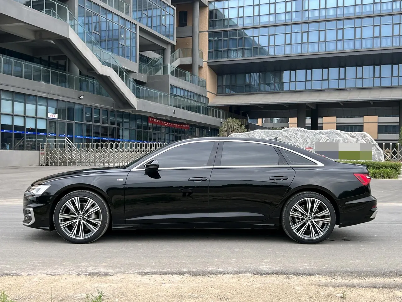 Audi 2023 A6L 2.0TFSI 45TFSI Selected Dynamic Automatic 8