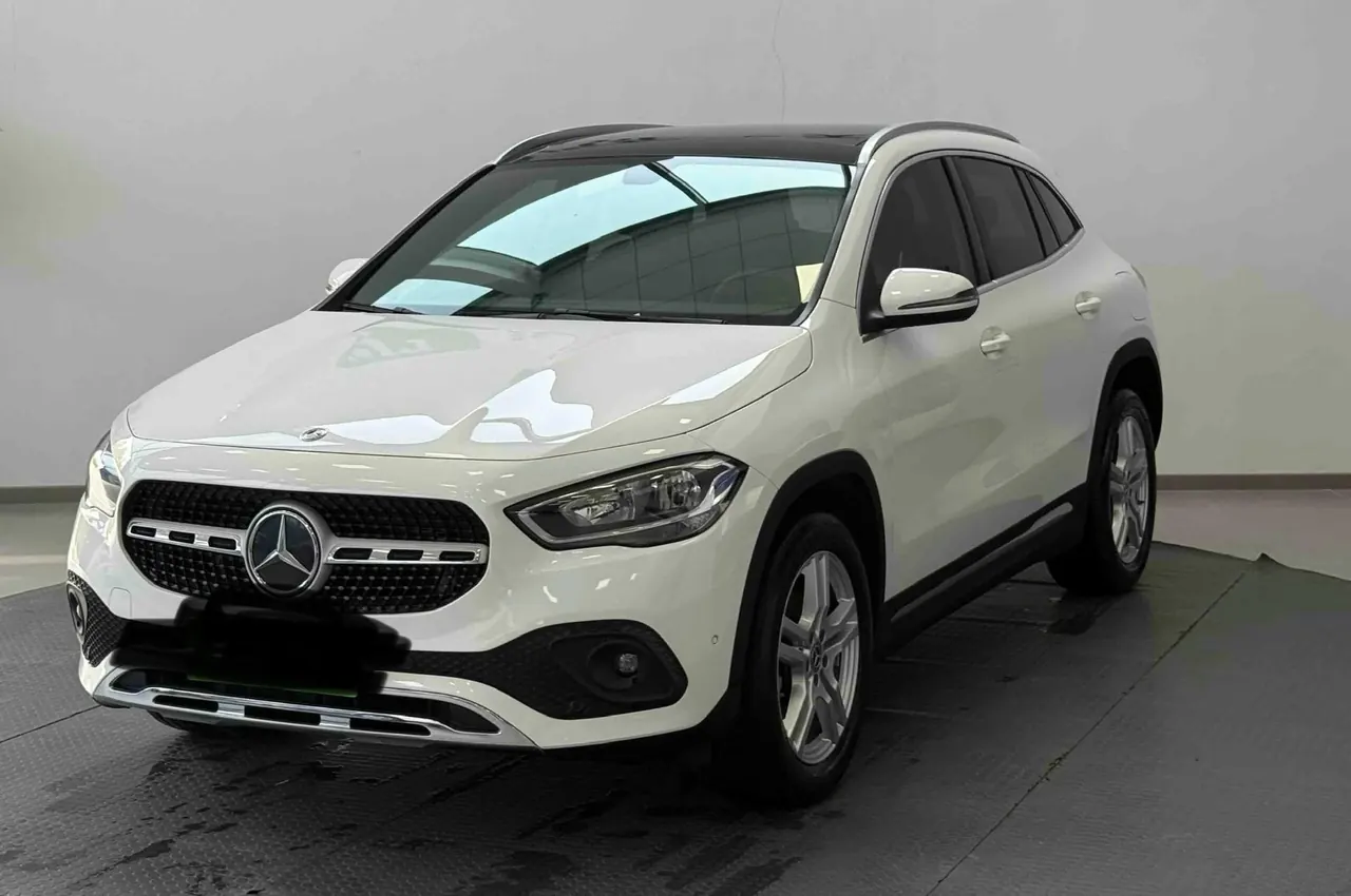 Mercedes Benz 2020 GLA 180 1.3T automatic gear - View 1