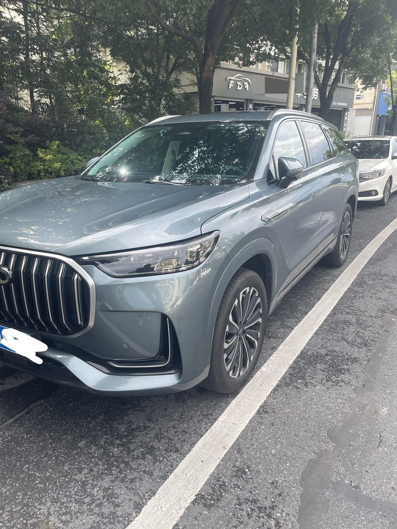 Открыть галерею: Chery 2023 Ruihu 9 2.0T Two-Drive Premium Edition 7-seat Automatic Gear