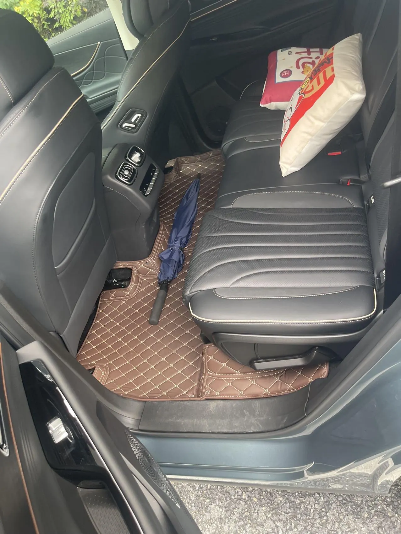 Chery 2023 Ruihu 9 2.0T Two-Drive Premium Edition 7-seat Automatic Gear 6