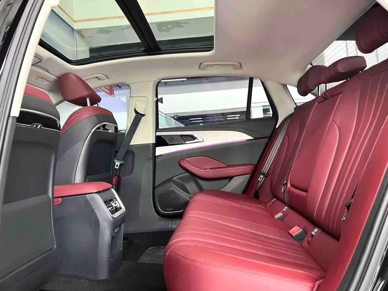 HongQi 2025 H5 2.0T Flag Chang 500000 Commemorative Automatic Gear 6