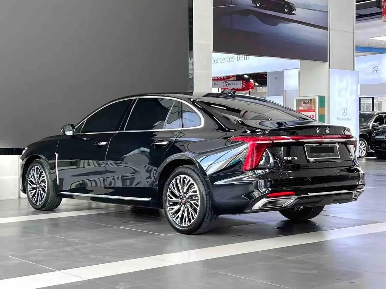 HongQi 2025 H5 2.0T Flag Chang 500000 Commemorative Automatic Gear 7