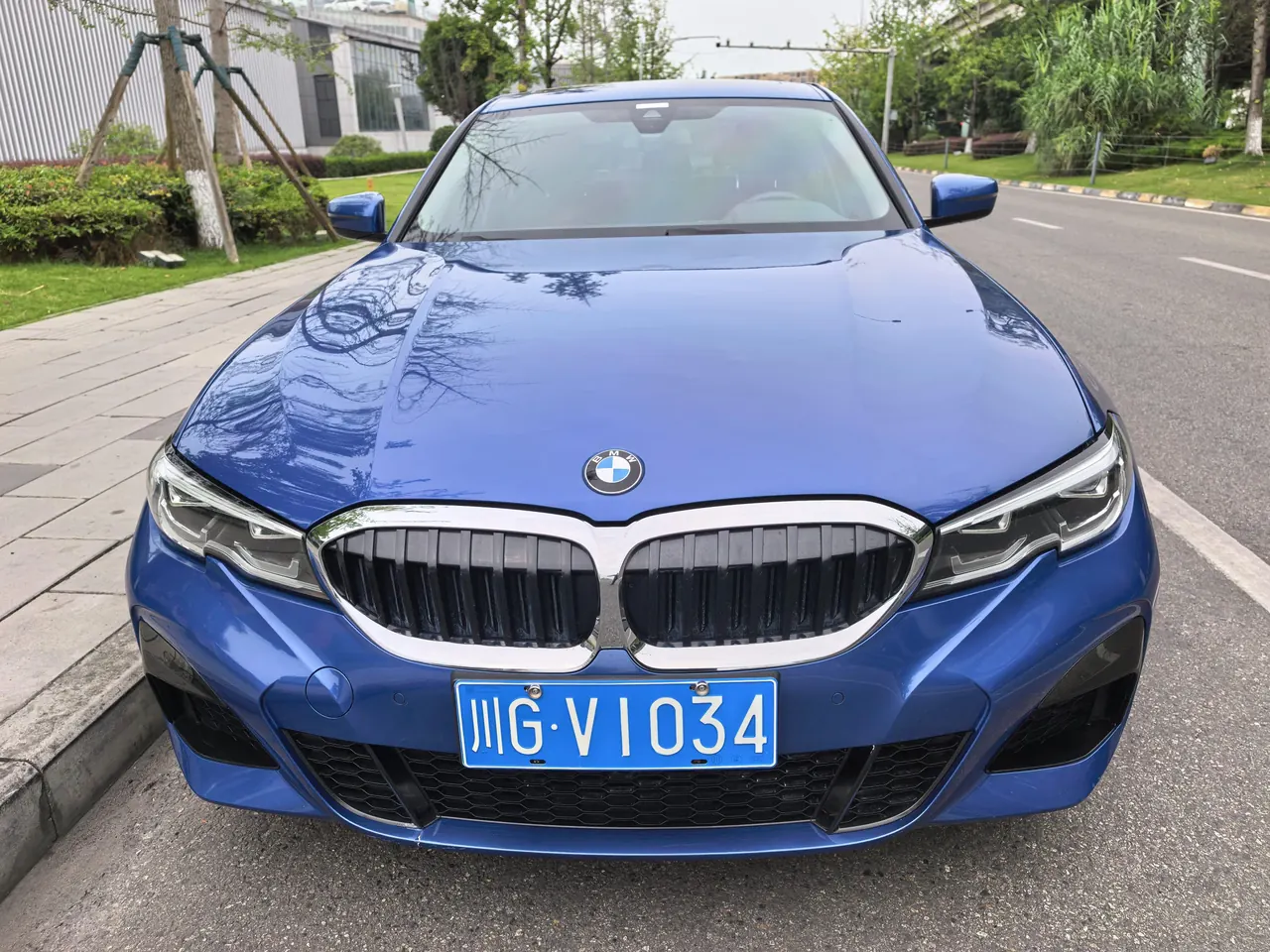 BMW 3 Series 2020 325i 2.0T M Sports Suit Automatic Gear 2