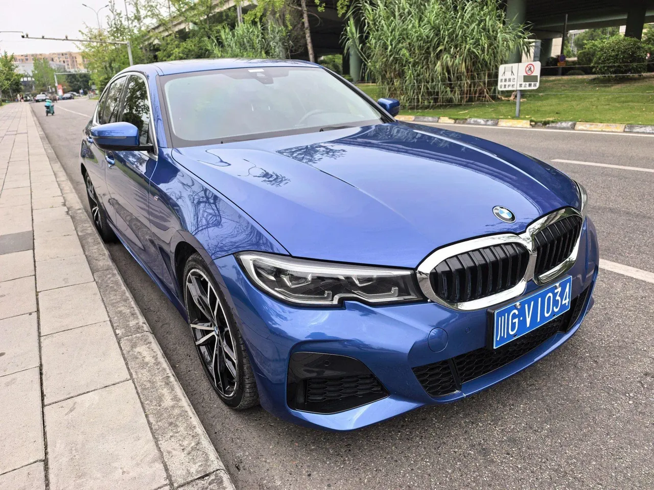 BMW 3 Series 2020 325i 2.0T M Sports Suit Automatic Gear 3