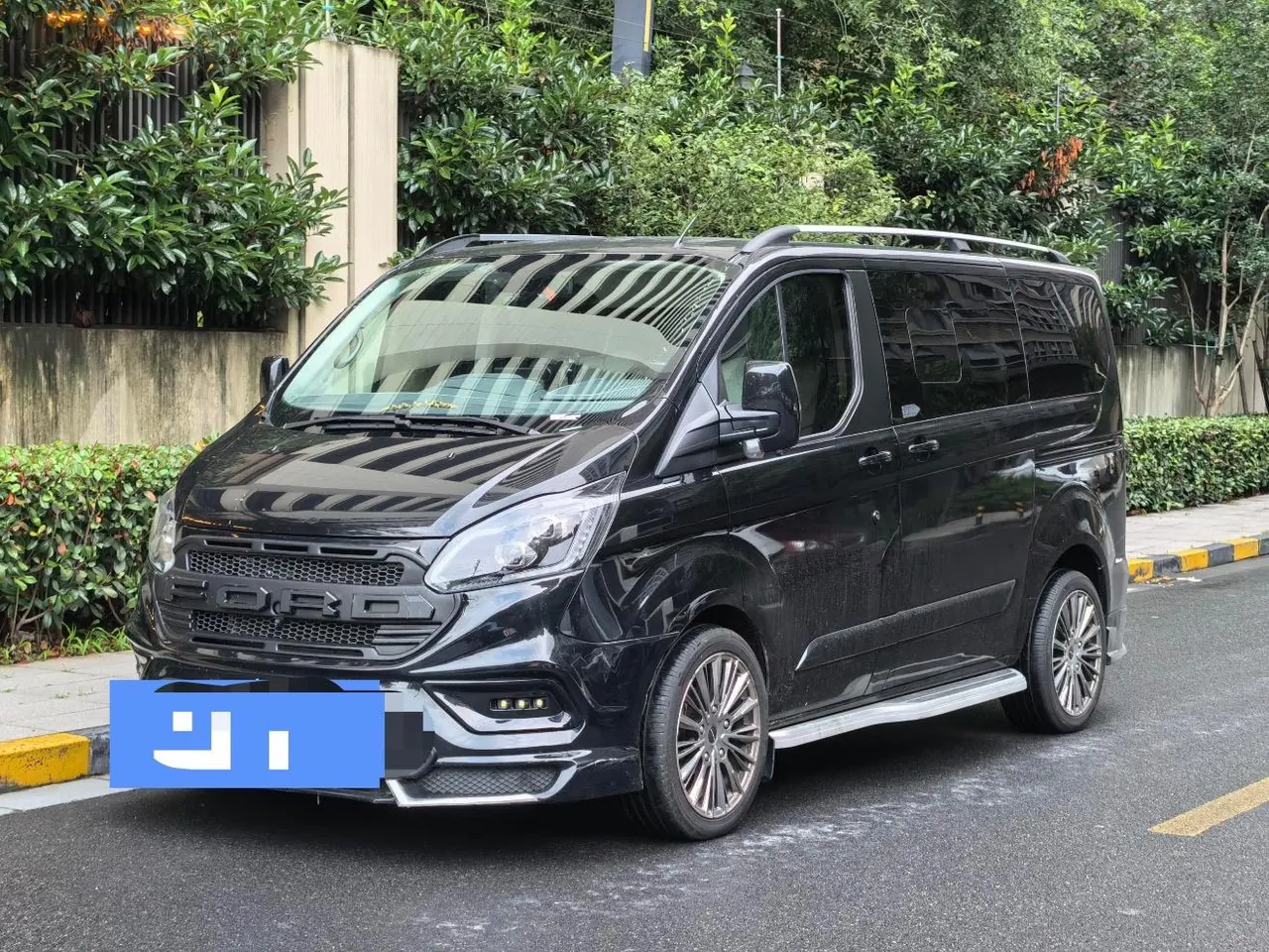 Open image lightbox: Ford 2020 Touruio 2.0T Business Class Edition Automatic Gear