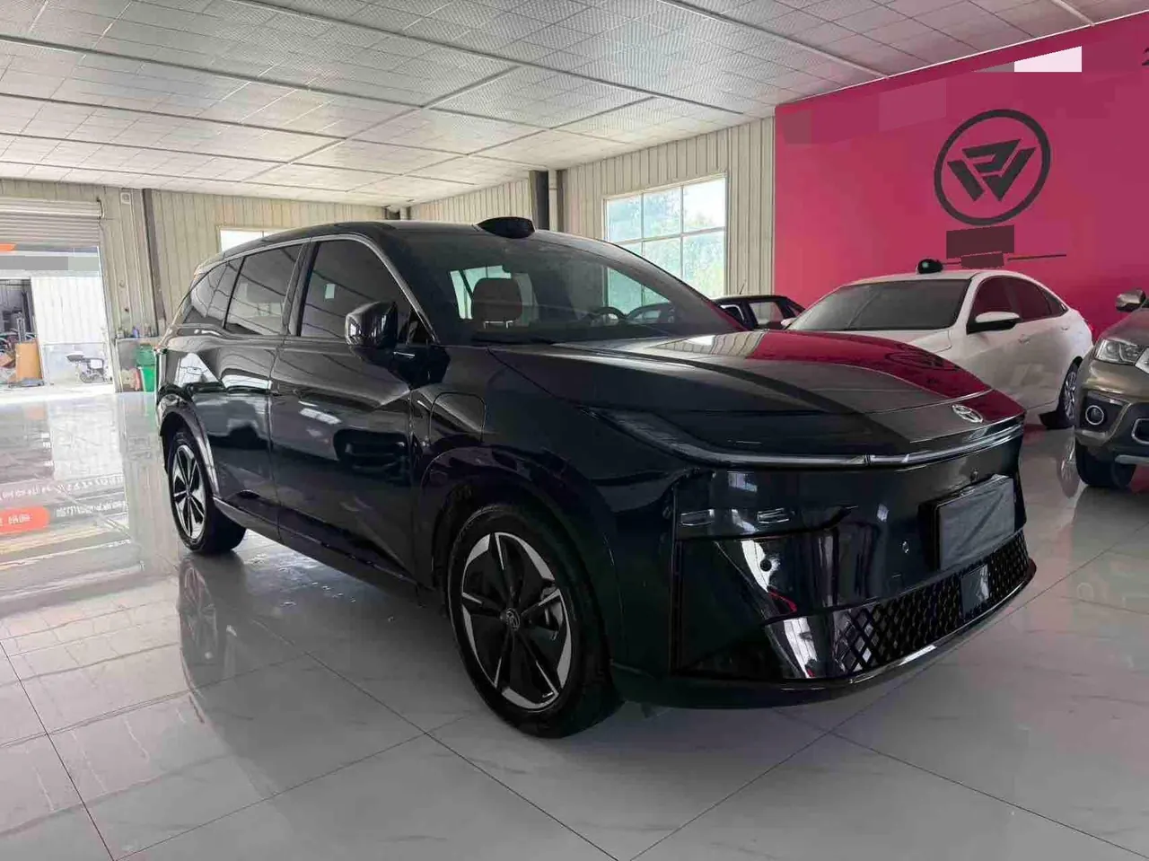 Toyota 2025 Platinum Intelligence 3X 520 Pro Advanced Intelligence Driving Edition Automatic Gear 2