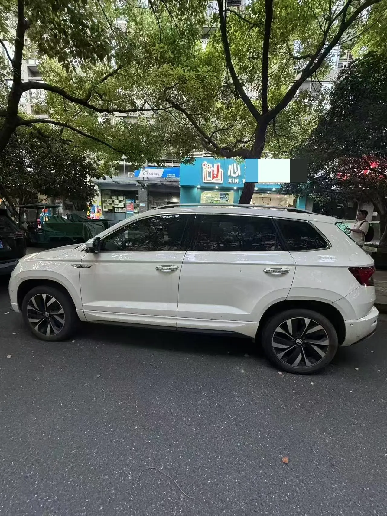 Skoda 2023 Keluoke 1.4TSI TSI280 Luxury Edition Automatic Gear 3