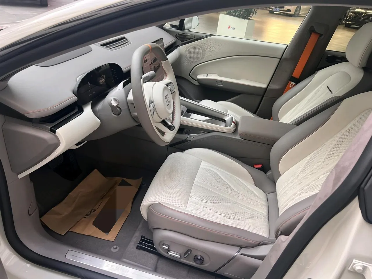 Zeekr 2025 Zeekr 007GT four-wheel drive intelligent driving version 75kWh automatic gear 4