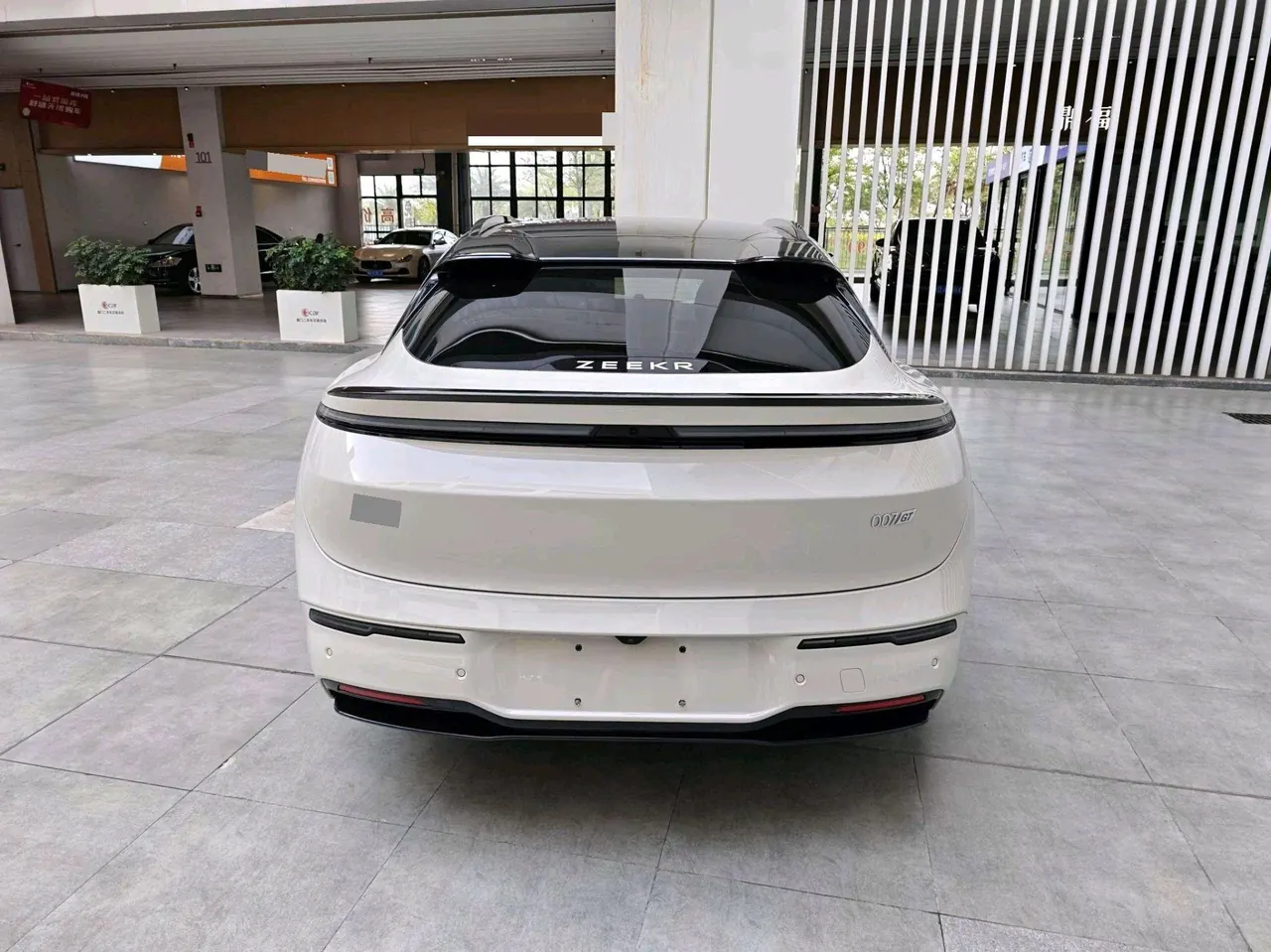 Zeekr 2025 Zeekr 007GT four-wheel drive intelligent driving version 75kWh automatic gear 8