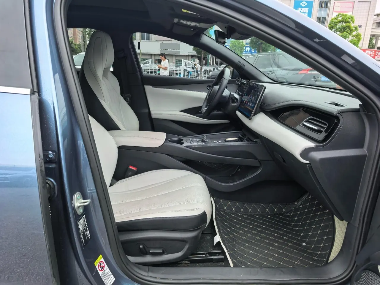 BYD 2024 seals 06 DM-i 1.5 stepless 120KM exclusive automatic gear 10
