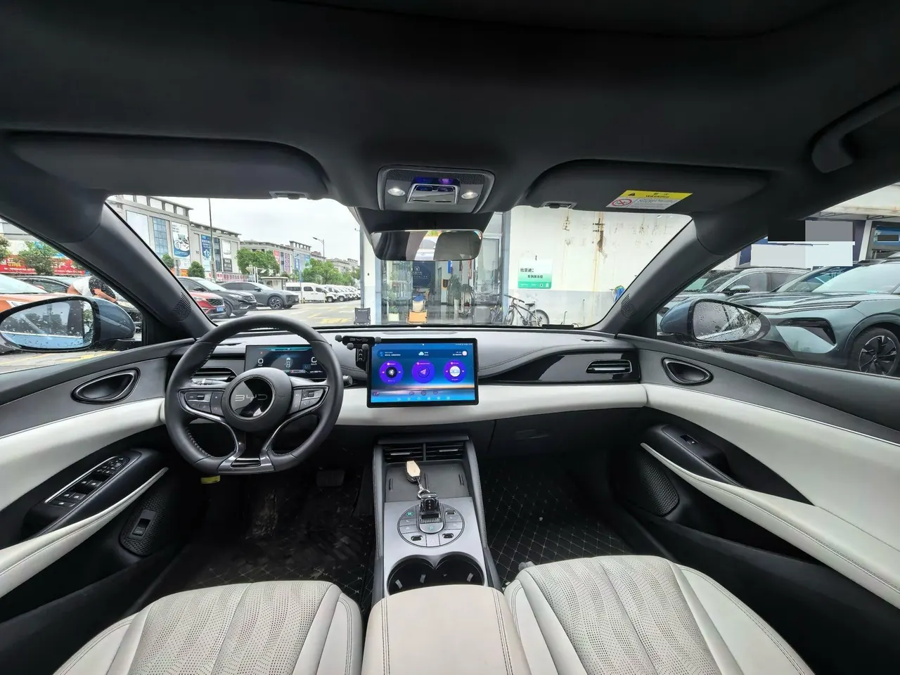 BYD 2024 seals 06 DM-i 1.5 stepless 120KM exclusive automatic gear 5