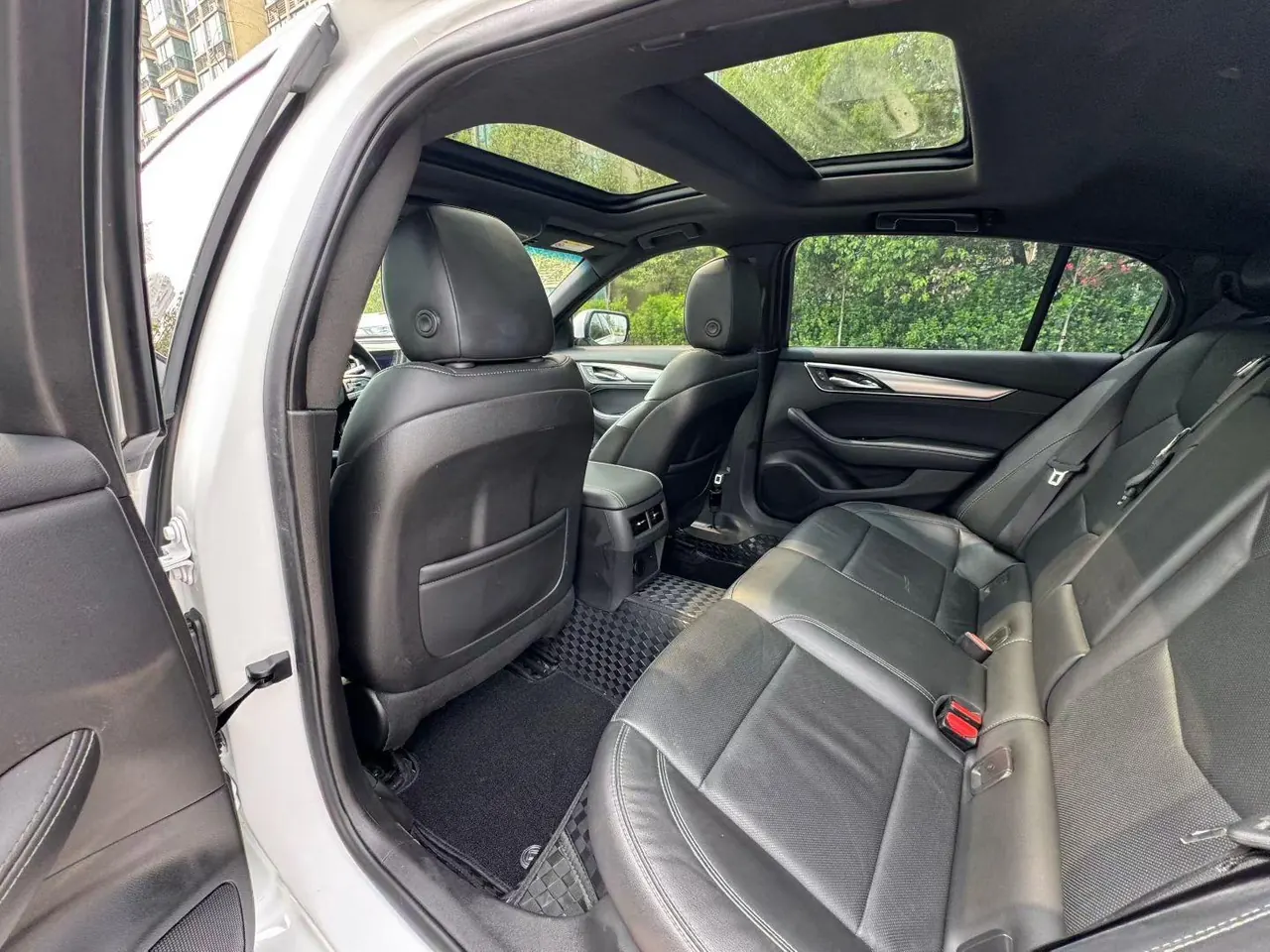Cadillac 2023 CT5 2.0T 28T Luxury (Standard Edition) Automatic Gear 5
