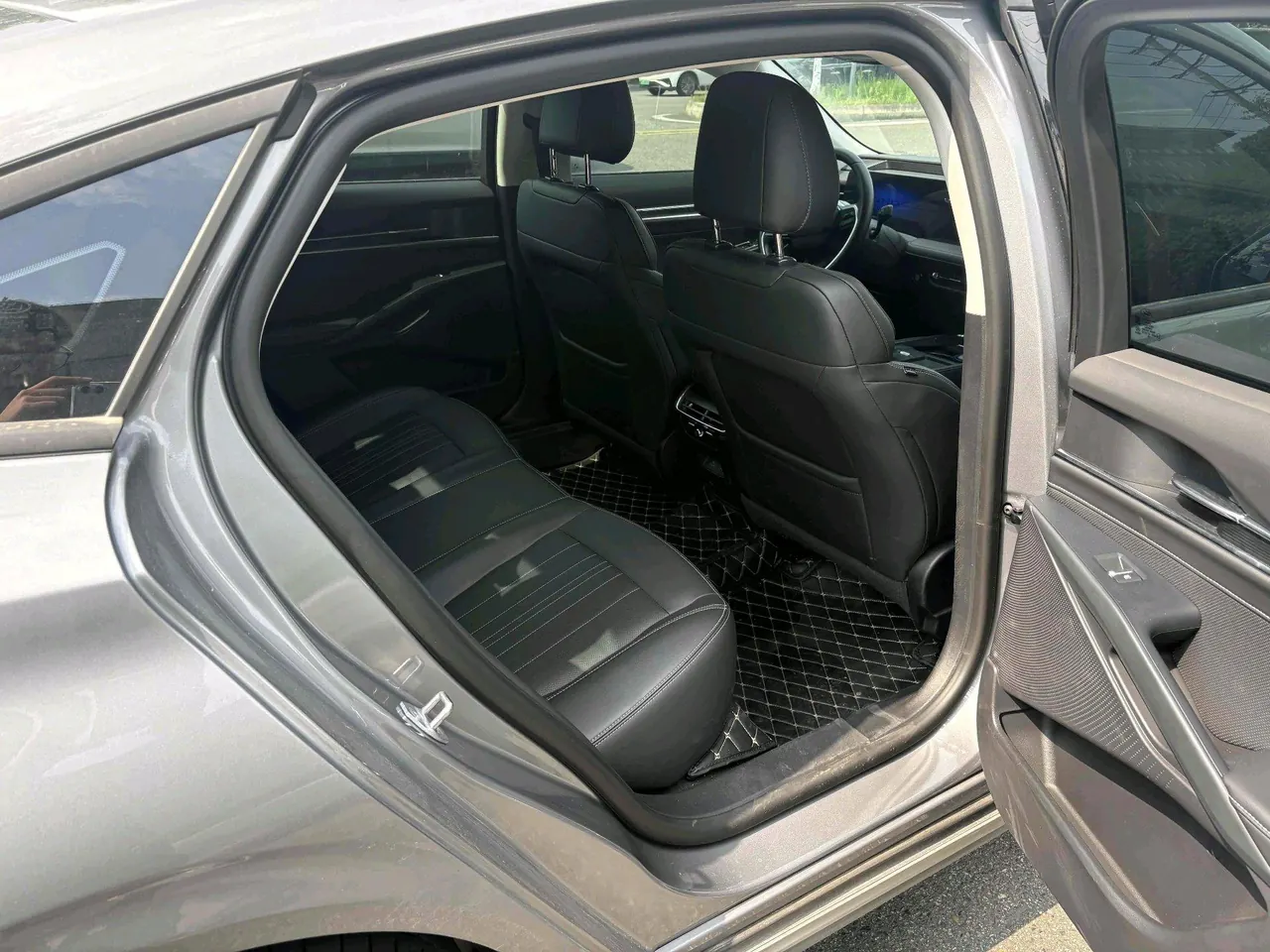 Ford 2025 Mondeo 2.0T EcoBoost Luxury Automatic 4